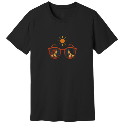 Sunglasses with lady reflections T-shirt