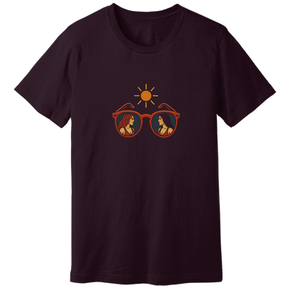 Sunglasses with lady reflections T-shirt